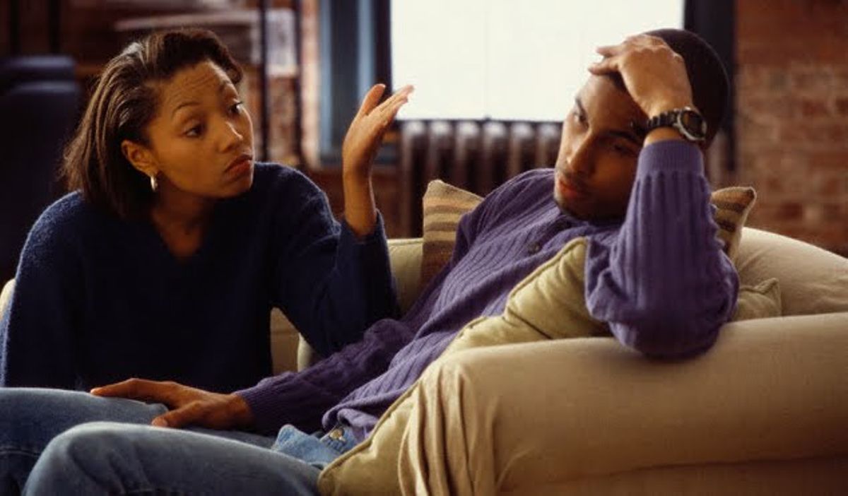 4 things you should never do when talking to a woman