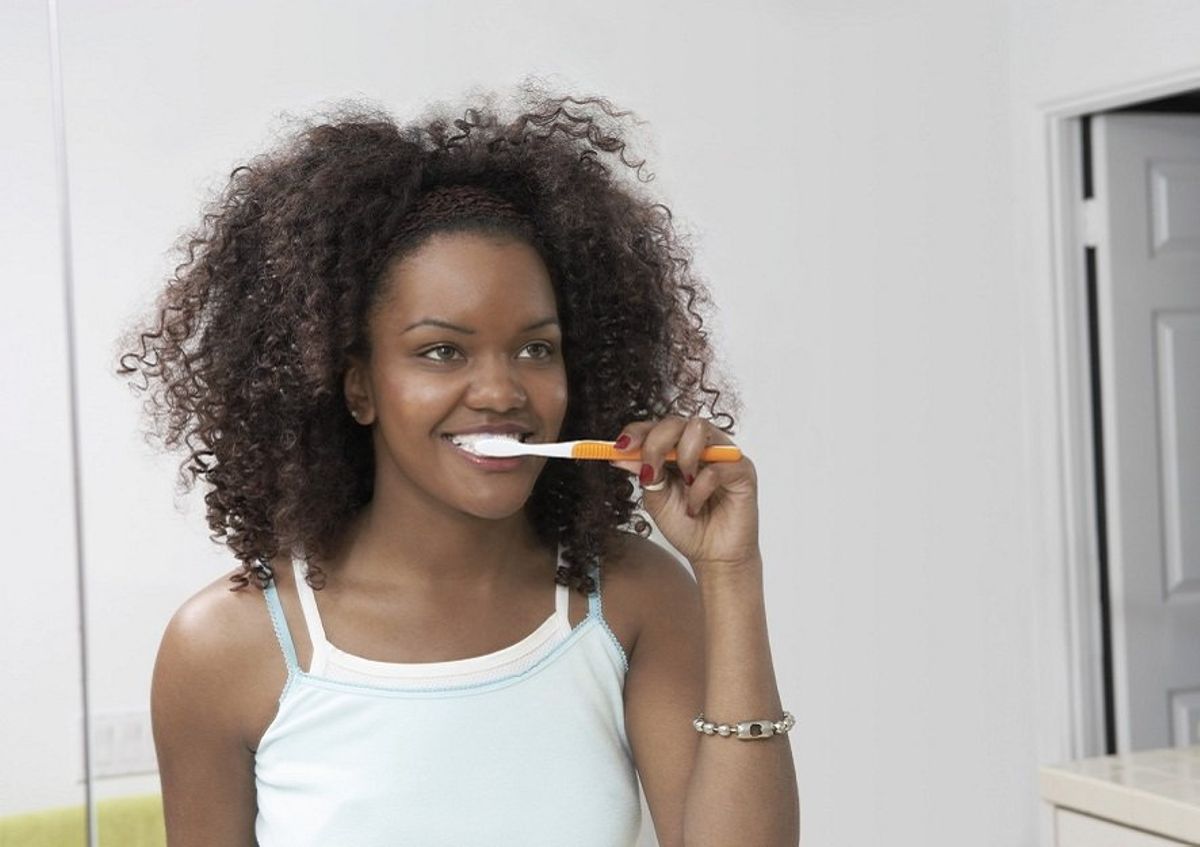 6 Natural Toothpaste Alternatives