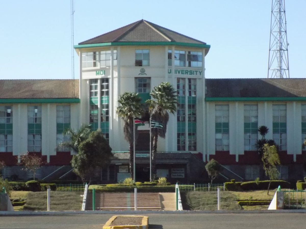 Top comedians entertain students at Moi University