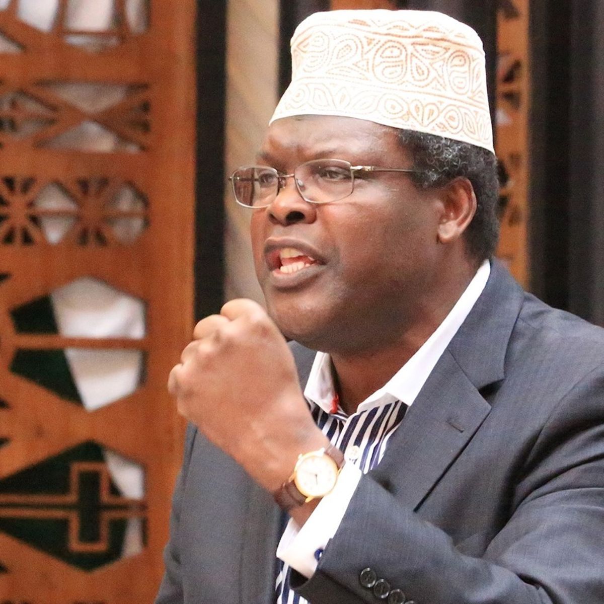 what-kenyan-politicians-earn-compared-to-those-in-canada-miguna-miguna