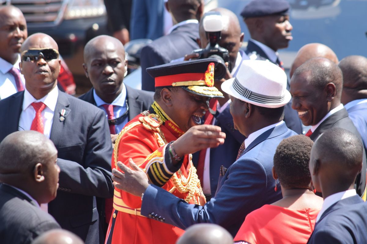 Drama as Uhuru makes rare gesture to Raila during Jamhuri Day celebrations