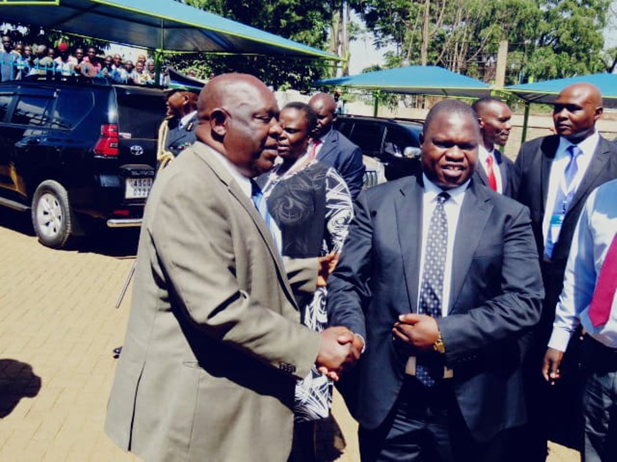 Governor Nyagarama heckled in Uhuru's presence