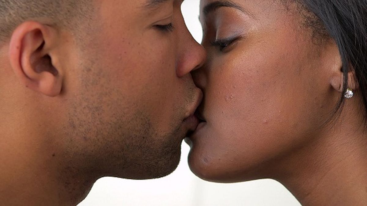 Ebony romantic kiss videos