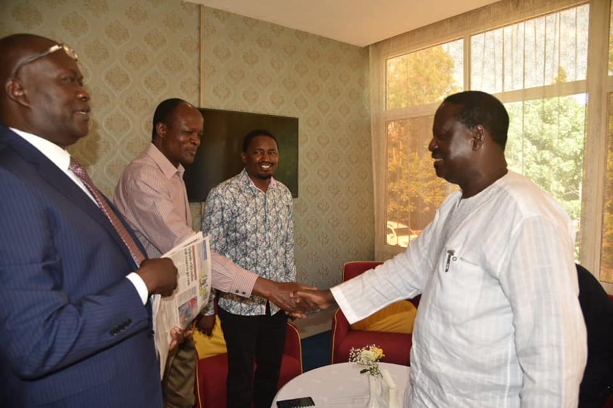 Governor Obado receives a heroic welcome in Kisumu