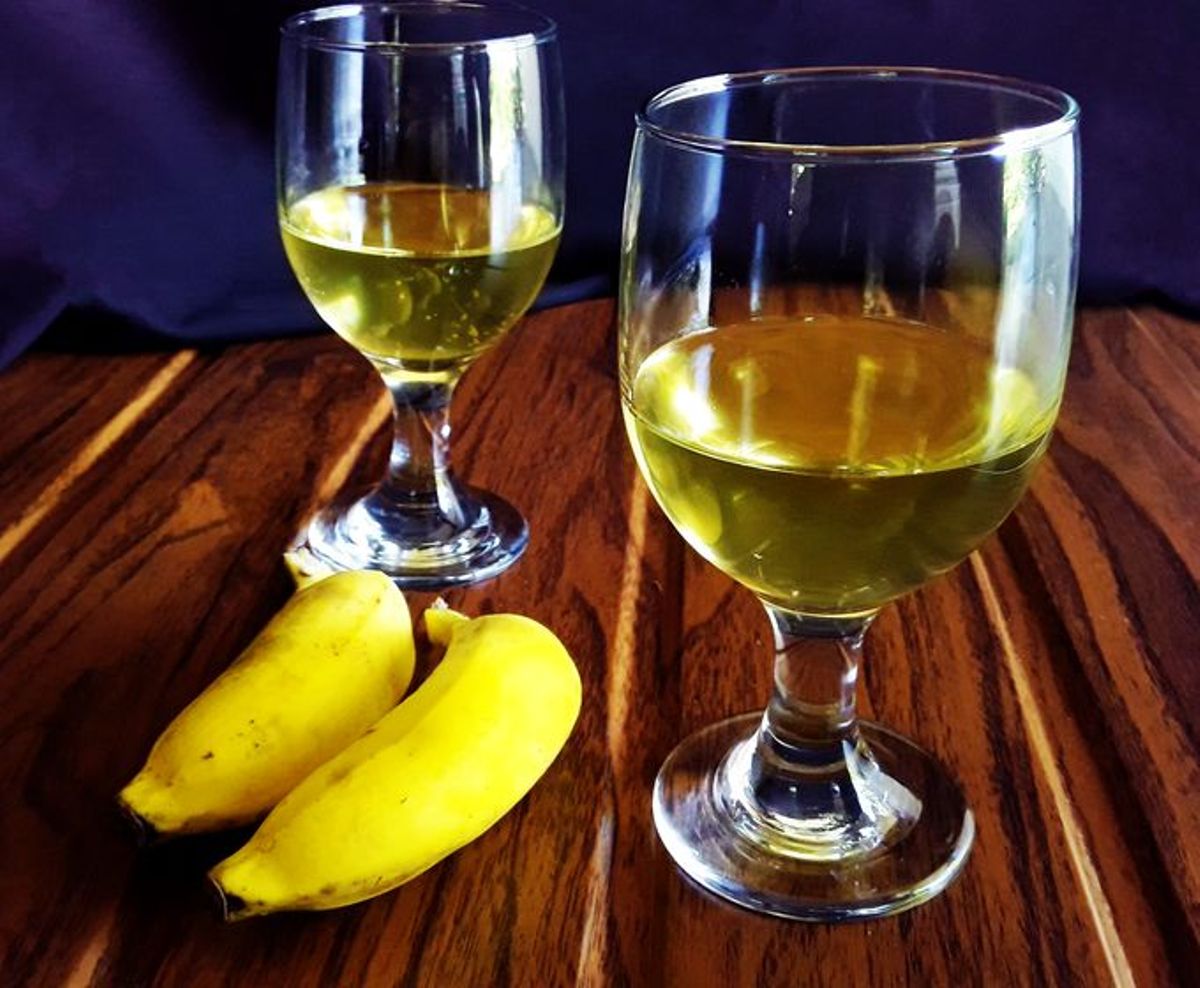 How to make banana wine at home