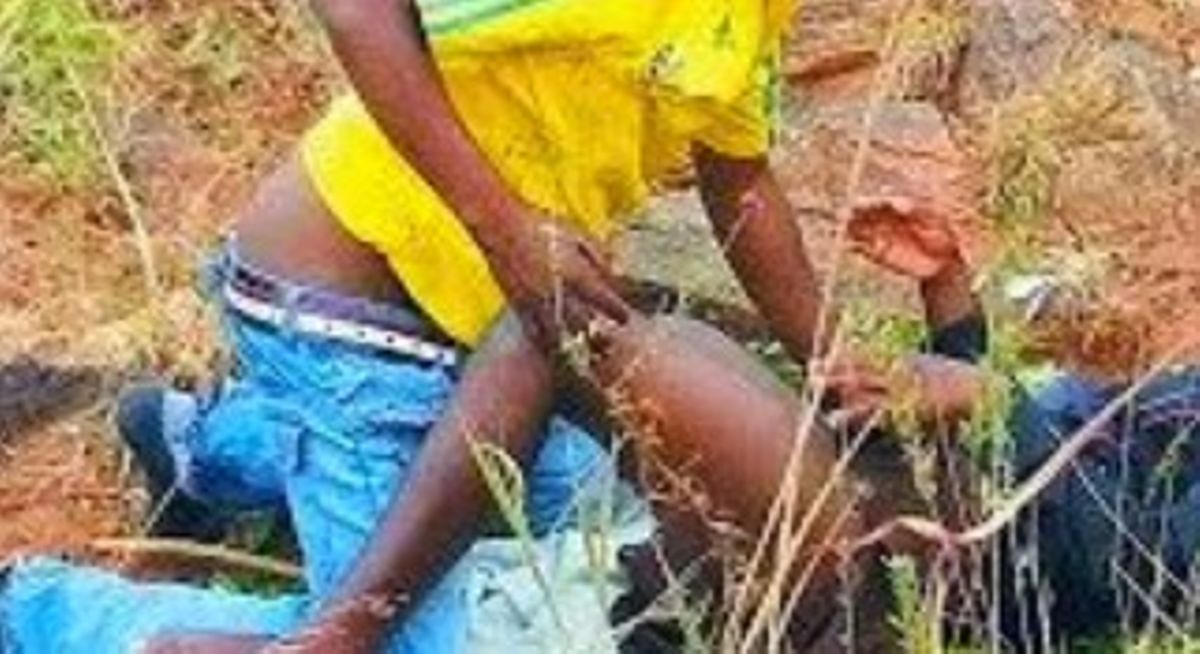 Woman caught in act with another man in maize farm picture