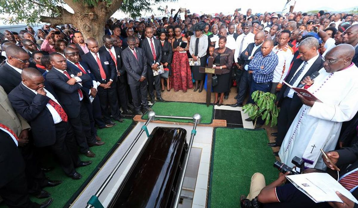 Kalonzo eulogizes Nyenze