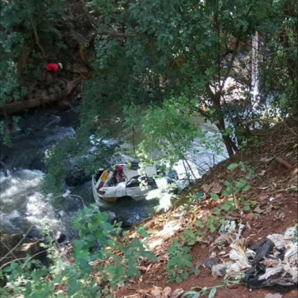 One dead as car plunges into river on January 1