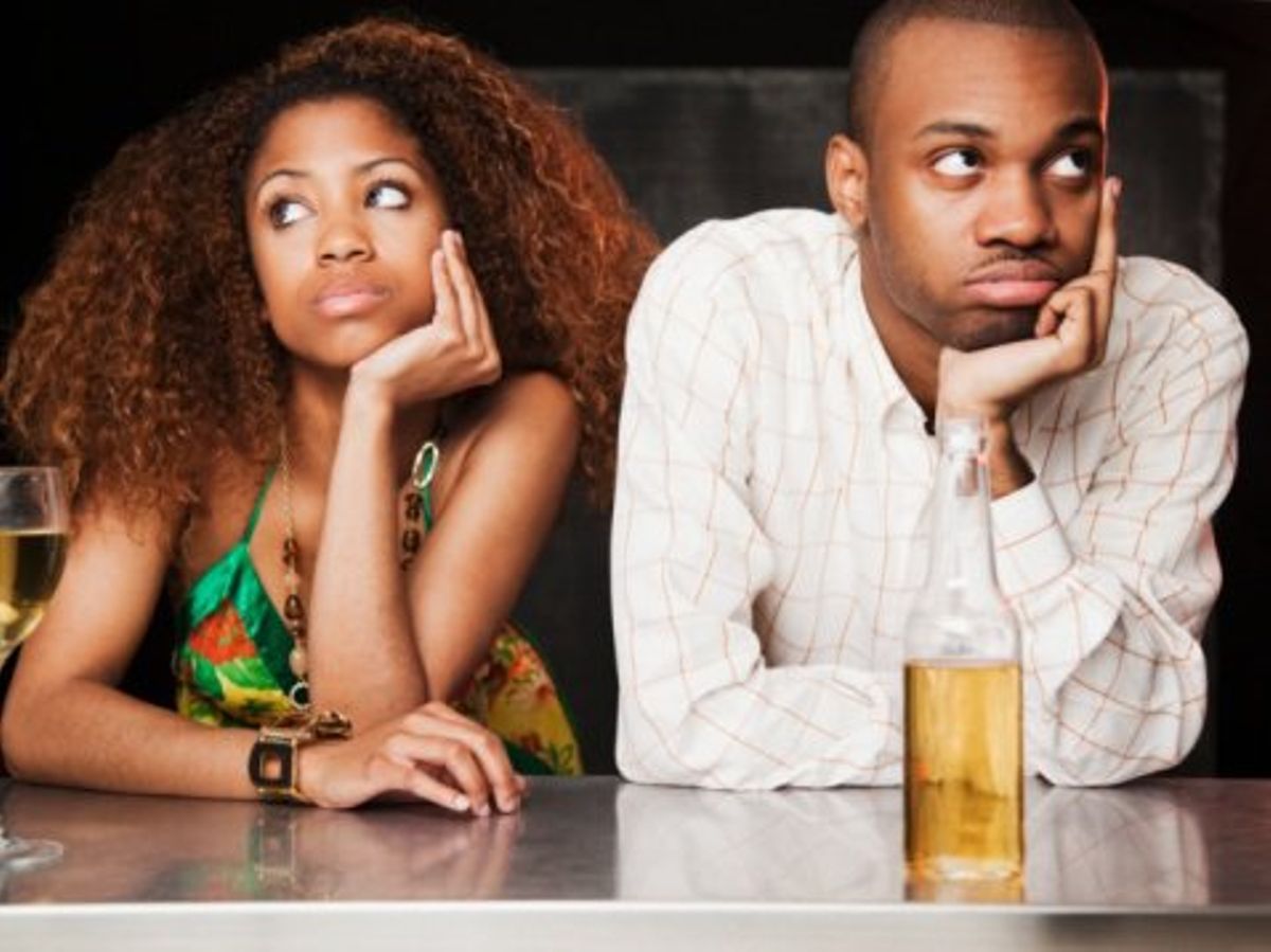5 Questions You Should Never Ask Her On The First Date 