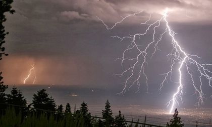 Raila's Gusiiland visit 'endorsed' by gods with thunder, lightning