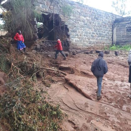 21 bodies recovered after dam burst in Kenya