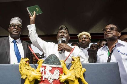 Uhuru gets embarrassing welcome from Kenyans in United Kingdom over Miguna deportation